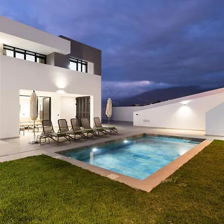 Дом отдыха Nuevo Gorvorana 3 - Piscina Privada, Bbq